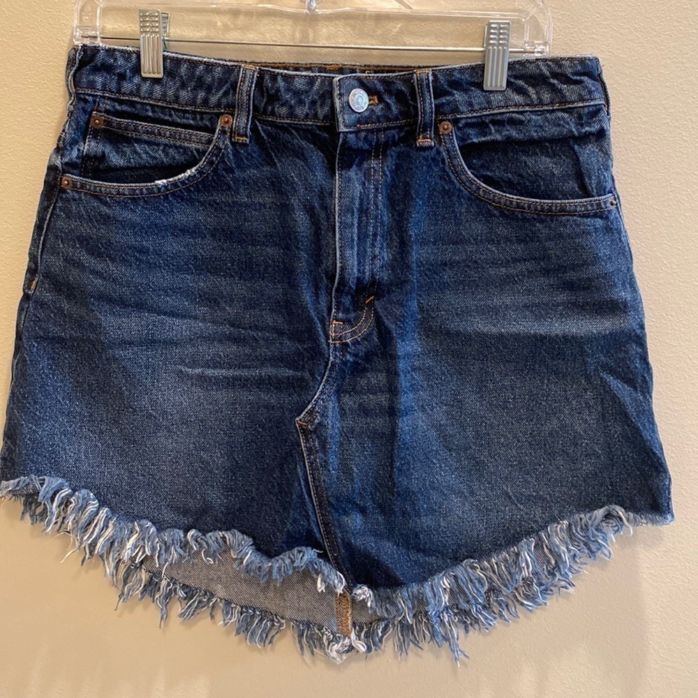 Free People We The Free denim skirt raw hem blue  size 30